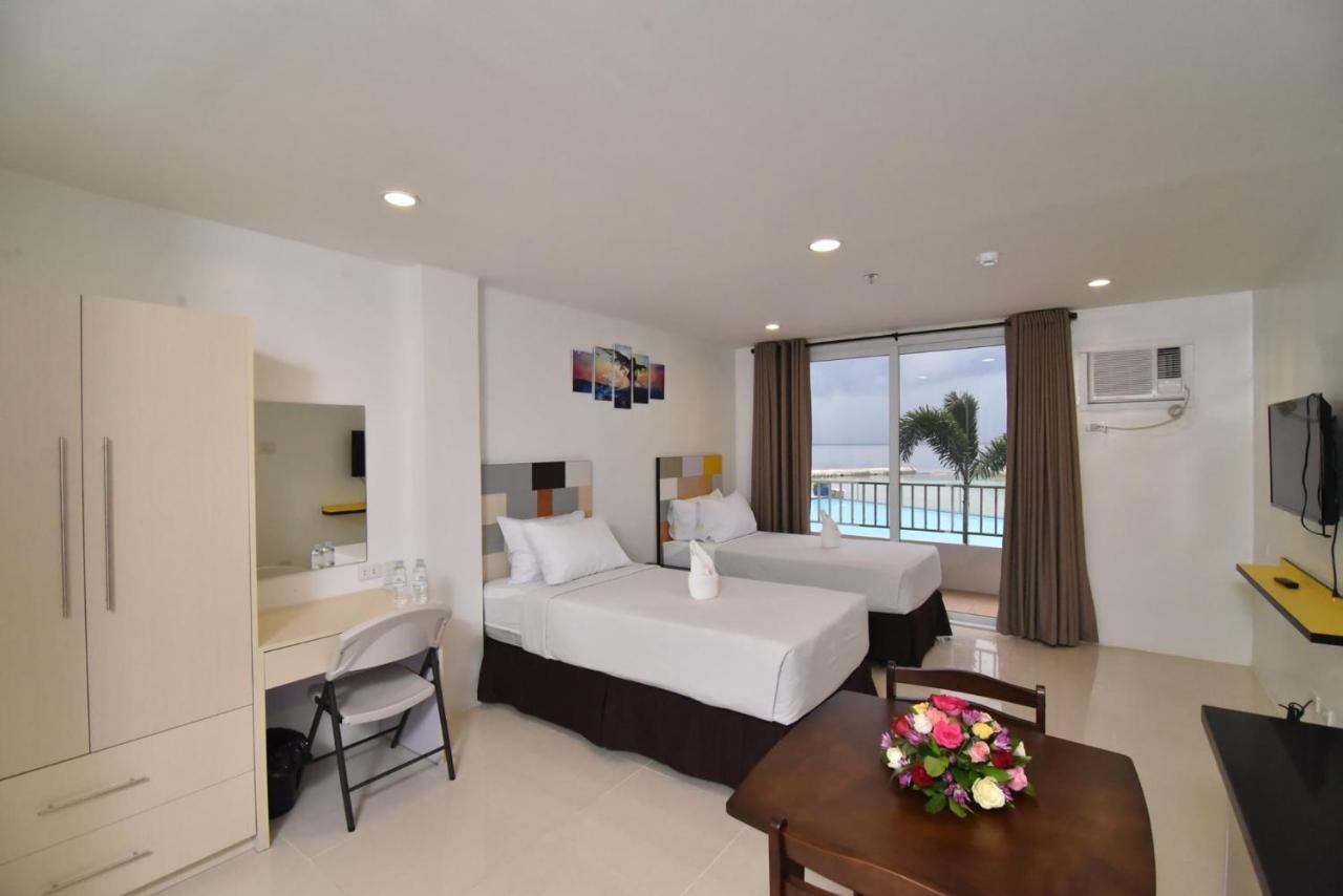 Holiday Oceanview Residences And Resort Samal Ngoại thất bức ảnh